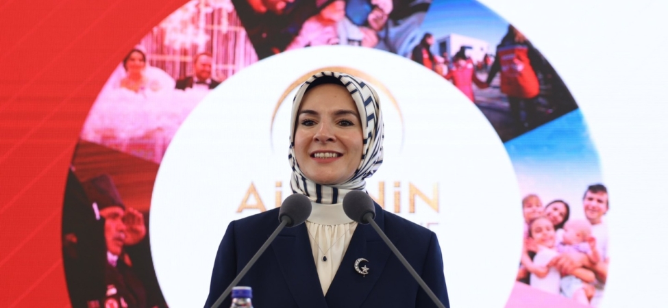 BAKAN-GOKTAS-MOBIL-SOSYAL-HIZMET-MERKEZ_997860_296035.jpg