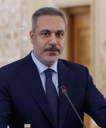 BAKAN-FIDAN-SINGAPUR-ILE-ILISKILERIMIZI_1341757_398515.jpg
