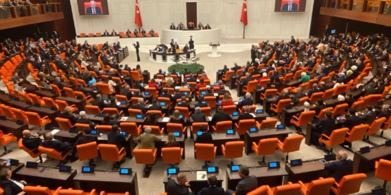 TBMMDE-YENI-YASAMA-YILI-BASLIYOR_937715_278454-scaled.jpg
