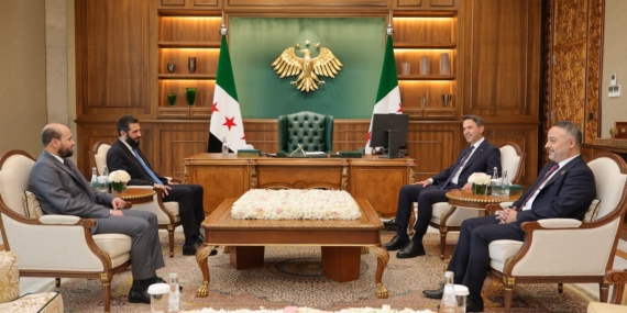 BAKAN-BAYRAKTAR-SURIYE-CUMHURBASKANI-SA_1465584_436070.jpg