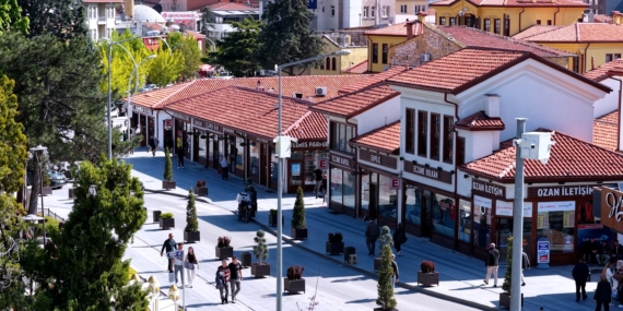 BAKAN-KURUM-YENILENEN-CORUM-TARIHI-KENT_1470833_437642.jpg
